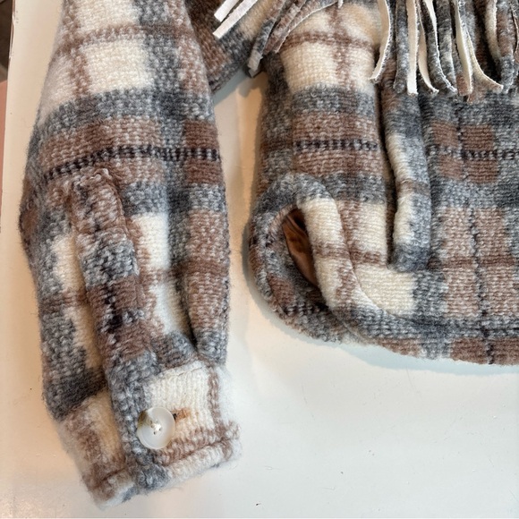 BLANK NYC Jacket Women XS  Beige Wool Blend Plaid Take Note Fringe Cropped - Picture 6 of 10